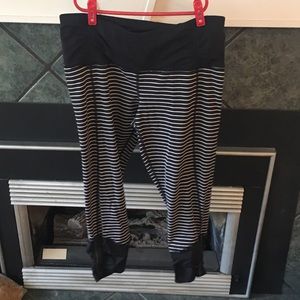 Black and white striped lululemon tights